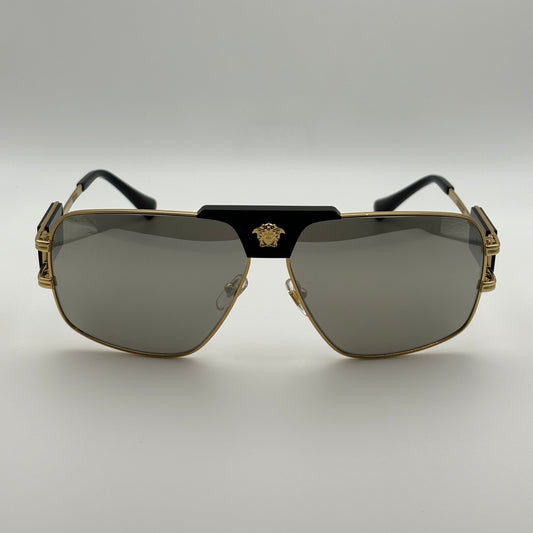 Versace VE2251 Aviator Special Edition – Unisex Πολυτέλεια με Ιταλική Υπογραφή σε Χρυσό Μεταλλικό / Γκρι Καθρέφτη